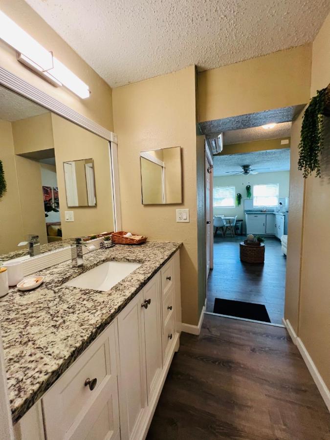 Apartment Near Tpa Airport Тампа Екстер'єр фото